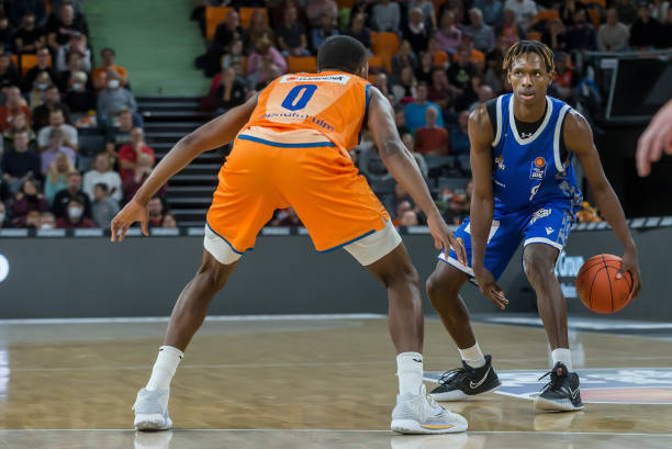 点发起进攻 点发起进攻