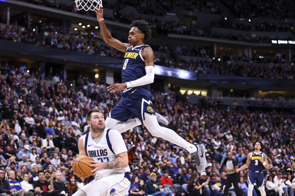 员实现三连 员实现三连