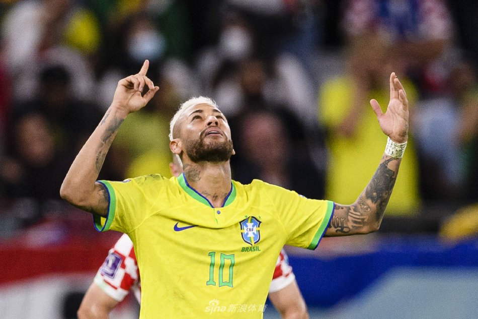 略显疲态 略显疲态